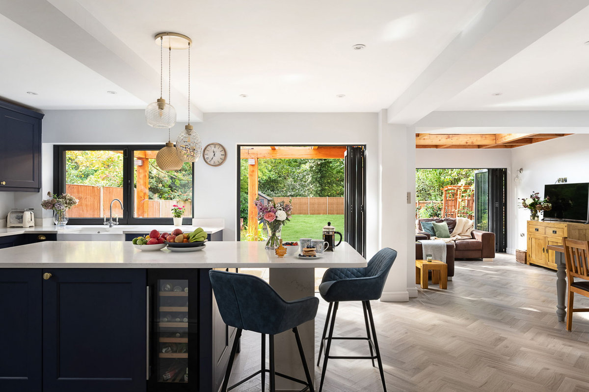 Unique Oak Extension with Integrated Pergola
