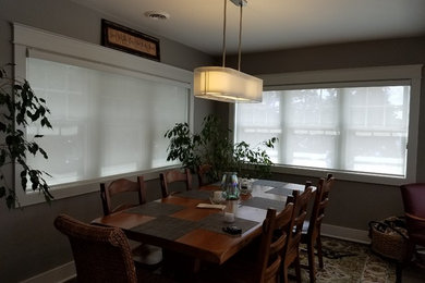 This is an example of a traditional dining room in Milwaukee.