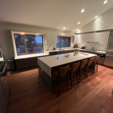 Gondola Way, Whistler Kitchen