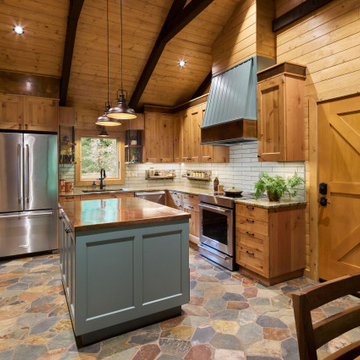 Rustic Elegance: A Cozy Cabin Kitchen Reimagined