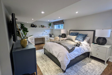 Bedroom - bedroom idea in Toronto