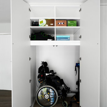 "L" shape wardrobe