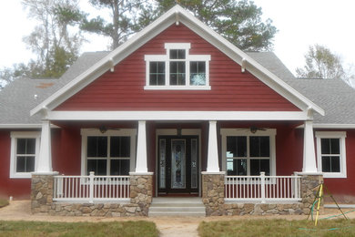 Craftsman exterior home idea in Tampa