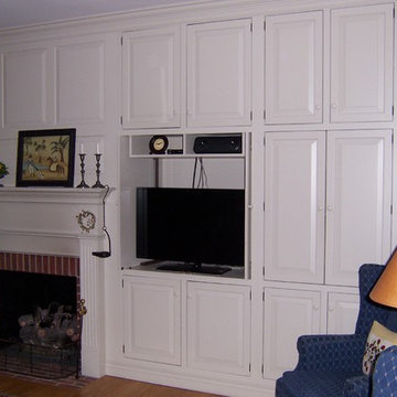 Early American Fire Place Surround