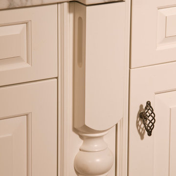 Cabinet Detail