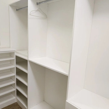 Ladera Walk-In Closet