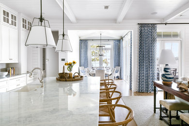 Transitional kitchen photo in Dallas