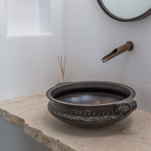 Shady Oaks Guest Bathroom