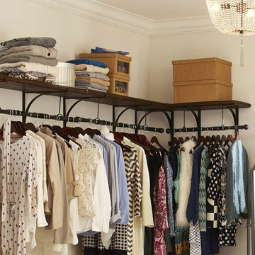 New York Shelf and Clothes Rack