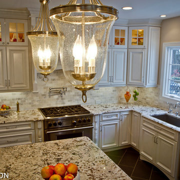 Dramatic Luxury Kitchen