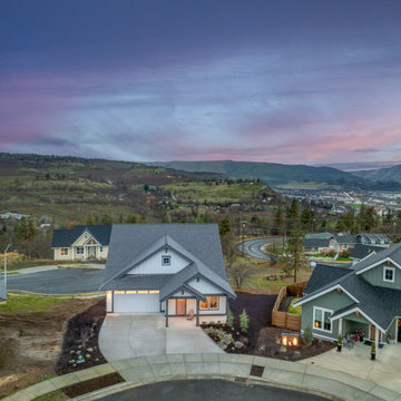 Cozy Craftsman Overlooking The Gorge