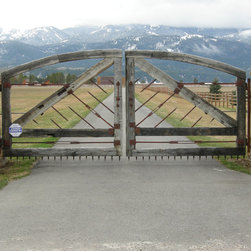 Inside Spike Gate - Home Fencing And Gates