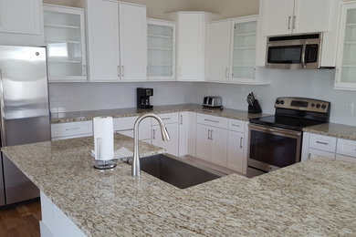 Example of a large kitchen design in Tampa