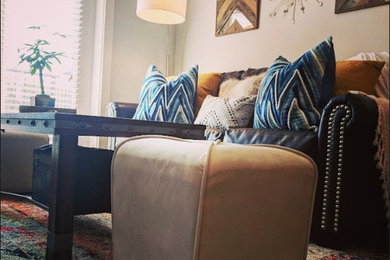 Inspiration for a modern home design remodel in Dallas