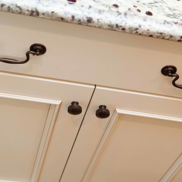 Italian Contemporary Kitchen in Hoffman Estates