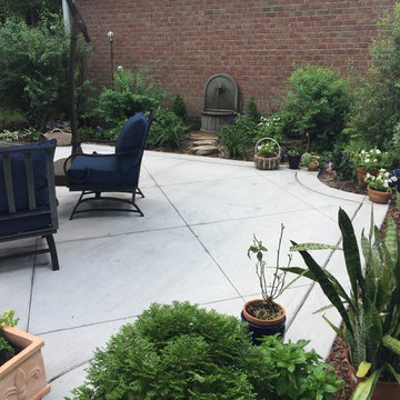 Patio with decorative saw cuts and unique design