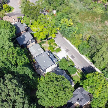 Luxury Custom Home On Ellis Park