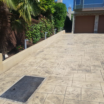 West Vancouver Stamp driveway with built in retainer