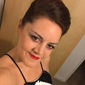 Caroline O'Connor's photo