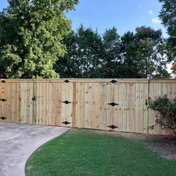 6' tall Privacy Fence with Cap & Trim