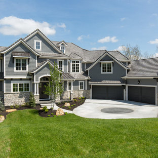 Zweistöckige Häuser mit Walmdach Ideen, Design & Bilder - August 2020