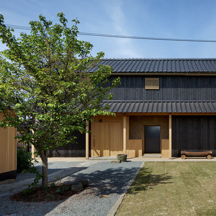 和モダンなおしゃれな家の外観の画像 75選 - 2025年2月 | Houzz (ハウズ)