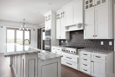 Example of a kitchen design in Austin