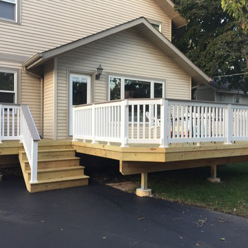 Wood Deck by Elmhurst, IL deck builder