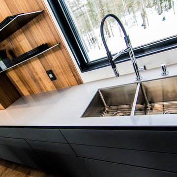 Urban Kitchen in Walnut