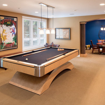 Lake Minnewashta House - Lower Level Billiards and Poker Room