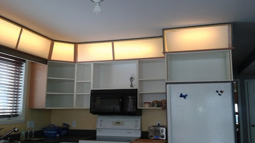 Lighting Above Kitchen Cabinets