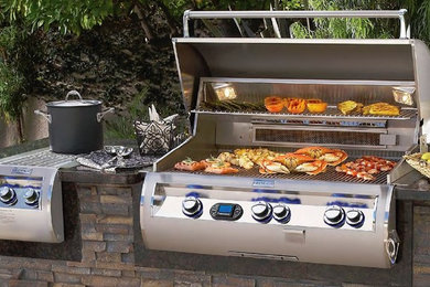 Outdoor Kitchen