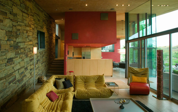 Modern Living Room by 180 degrees