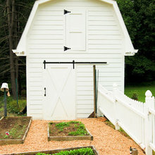 Fawlty Farms - Lady Cave!