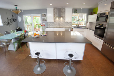Inspiration for a contemporary kitchen remodel in Seattle