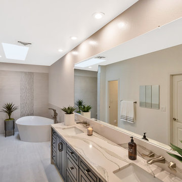 Contemporary Master Bathroom (Gilbert, AZ)