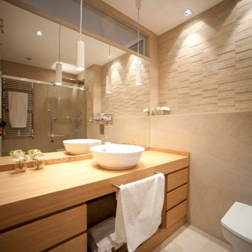 Diseño interior de casa con gran cocina