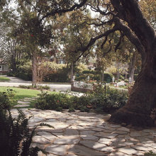Adobe house: outdoor ideas