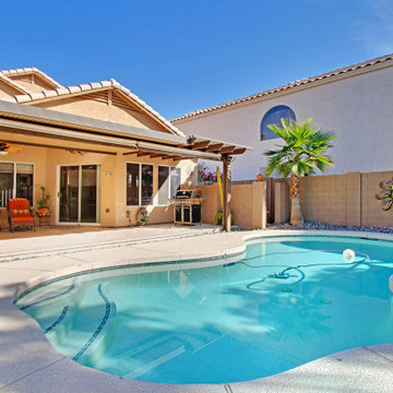 Selling a home in Phoenix during the Holidays
