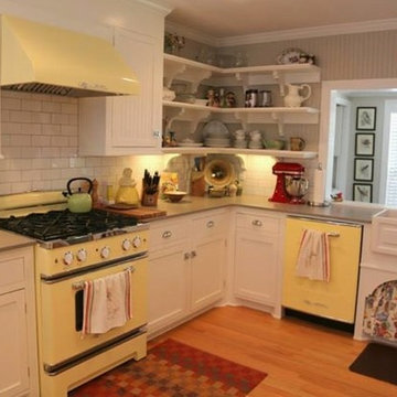Mid-Century Cottage