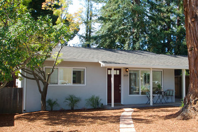 Home design - small traditional home design idea in San Francisco