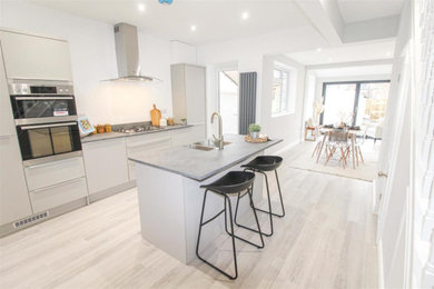 Photo of a contemporary kitchen in West Midlands.
