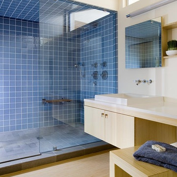 Modern Beach Home Bathrooms