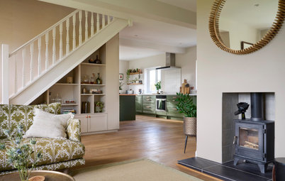 Houzz Tour: Colour and Texture Transform a Once All-white Home