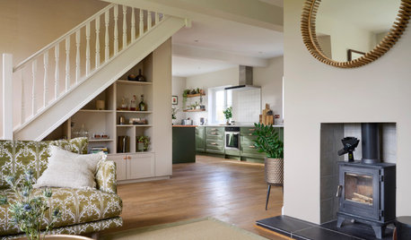 Houzz Tour: Colour and Texture Transform a Once All-white Home