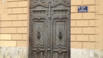 Portón en muy mal estado