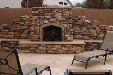 Photo of a contemporary house exterior in Phoenix.
