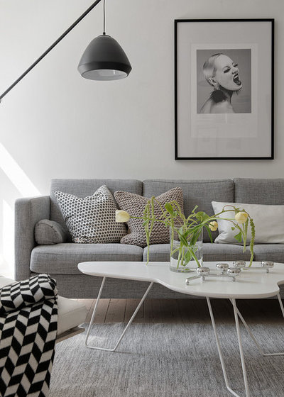 Contemporary Living Room by Alvhem Mäkleri & Interiör