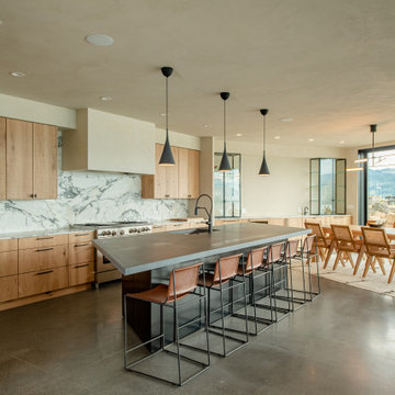 White Salmon Bluff Home
