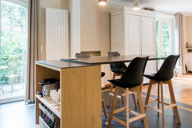 Réalisation d'une cuisine design.